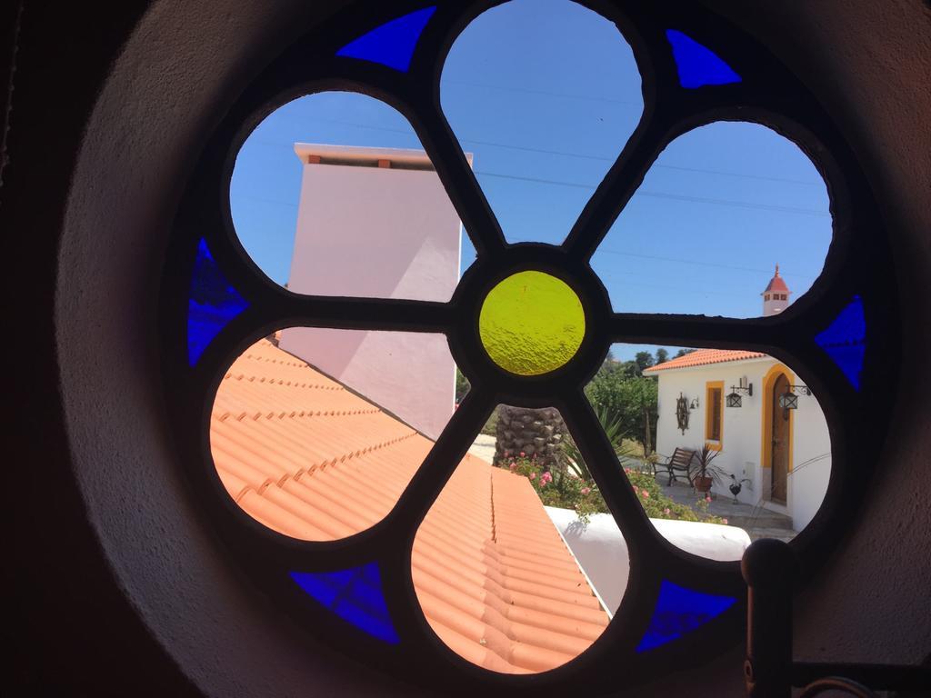 Gasthaus Quinta Do Bom Vento Óbidos Exterior foto
