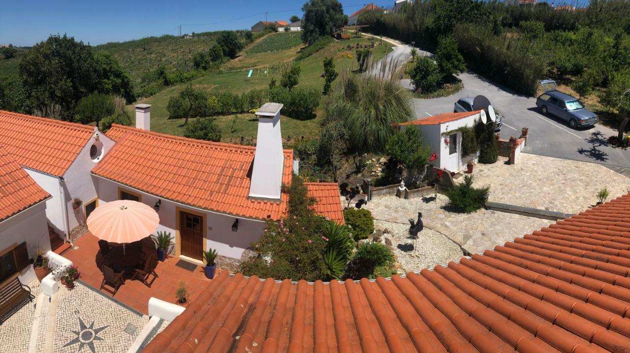 Gasthaus Quinta Do Bom Vento Óbidos Exterior foto